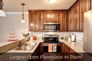 Building Photo - 701 S. Lillian Street, Stephenville, Texas