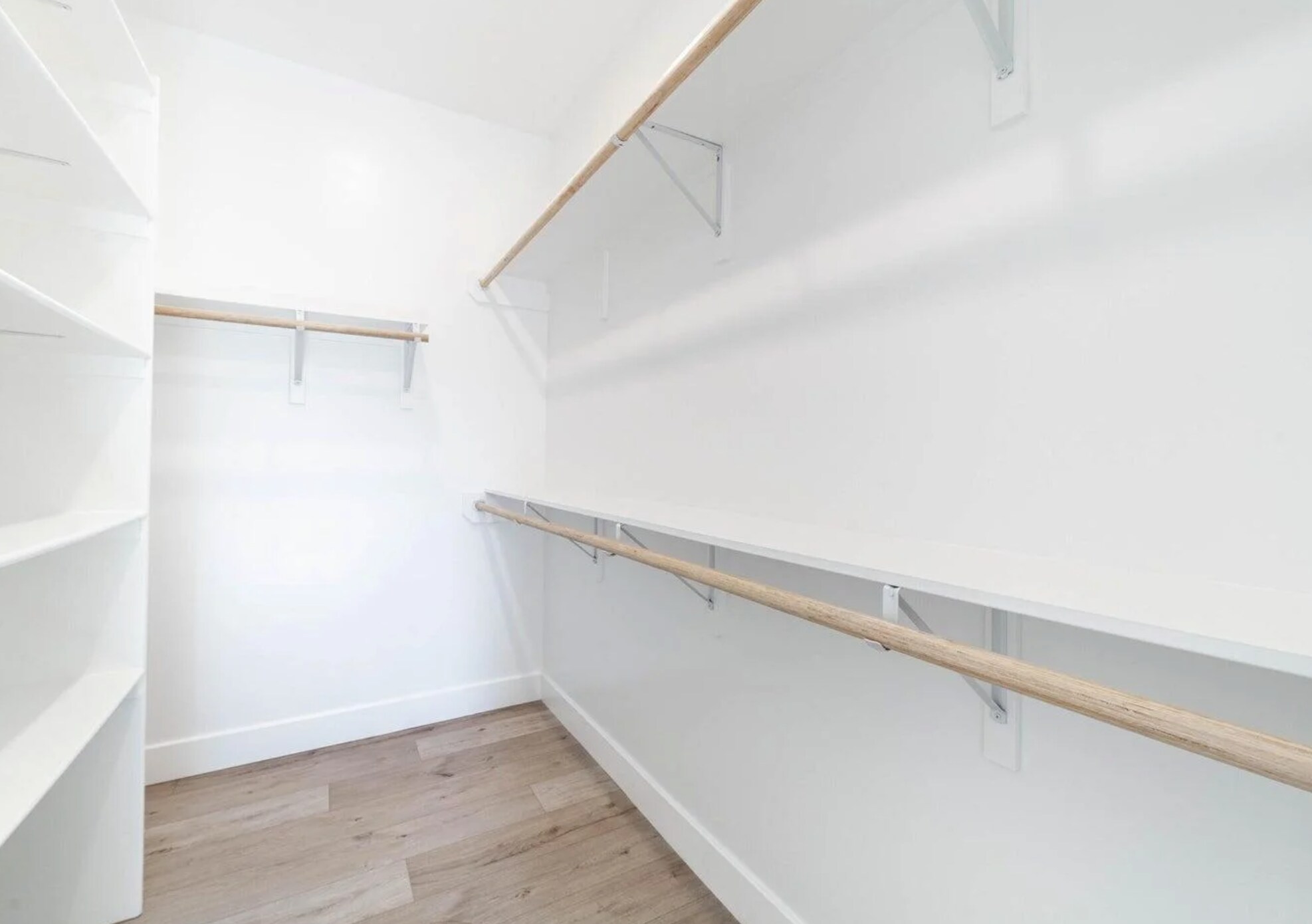 Building Photo - 808 Napa Dr