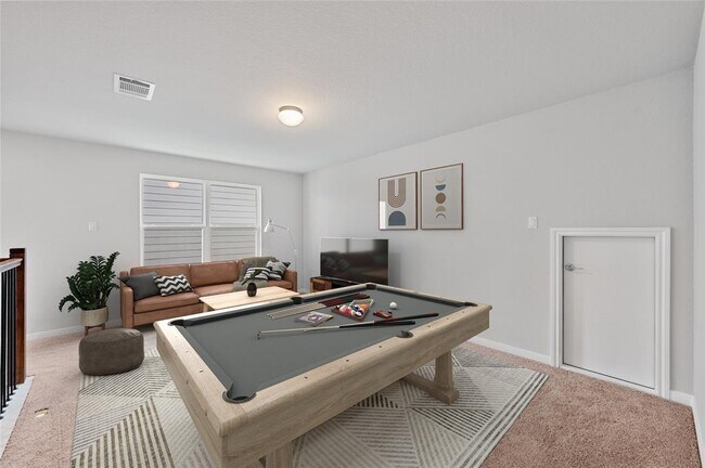 Building Photo - 732 Gray Fox Lp