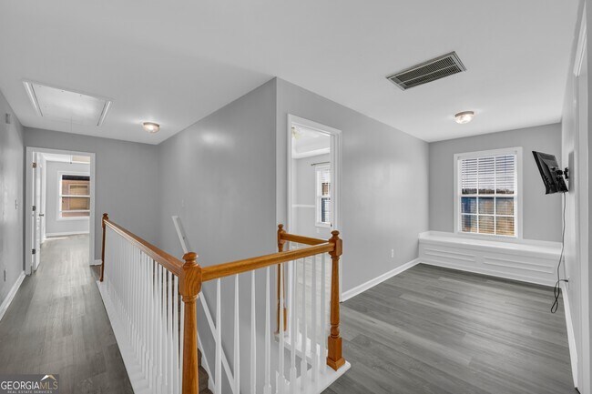 Building Photo - 816 Kaitlyn Dr