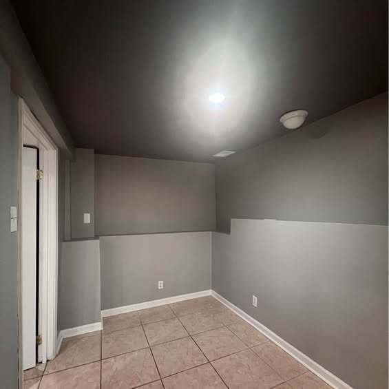 Building Photo - 4202 N Sacramento Ave