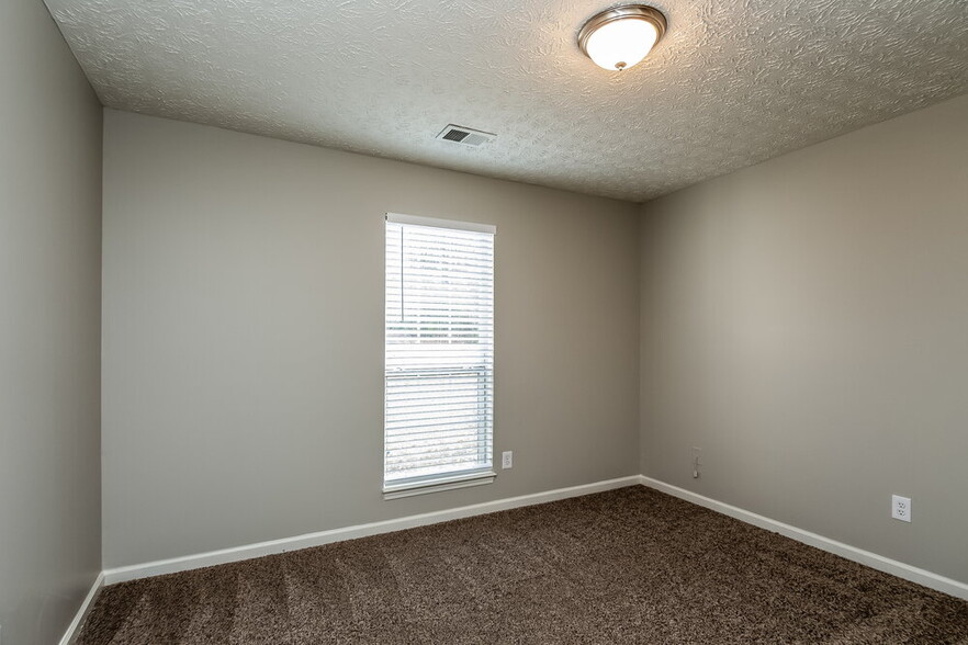 Building Photo - 434 Fairhaven Ct