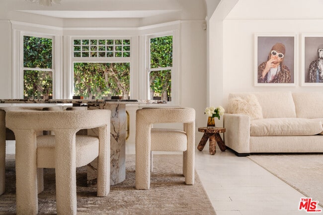 Building Photo - 1163 Nelrose Ave