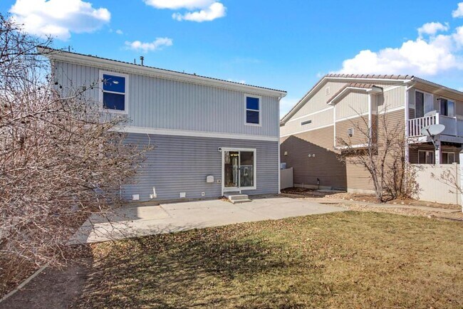 Building Photo - 3907 Heatherwood Cir