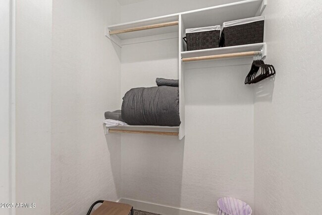 Building Photo - 341 S Mountain Rd