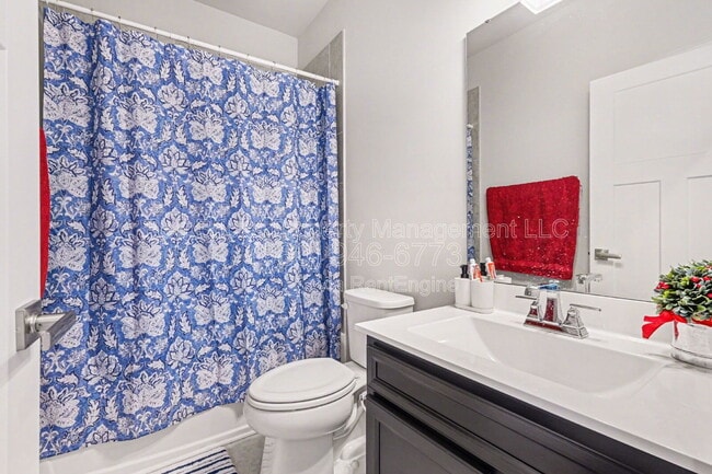 Building Photo - 9306 Mallard Mls Dr