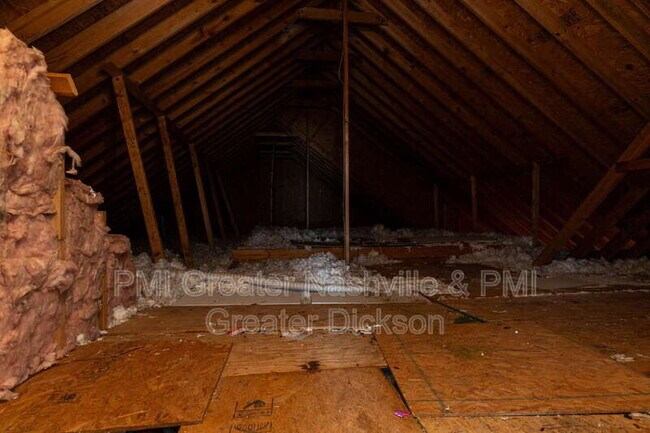 Building Photo - 2414 Lismore Dr