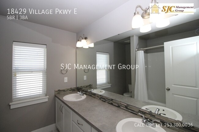 Building Photo - 18429 Village Pkwy E