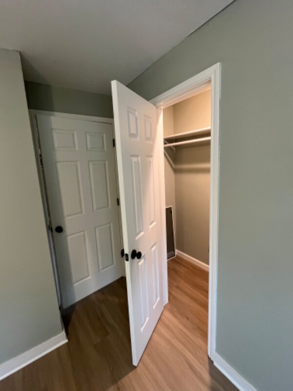 Building Photo - 608 Price St