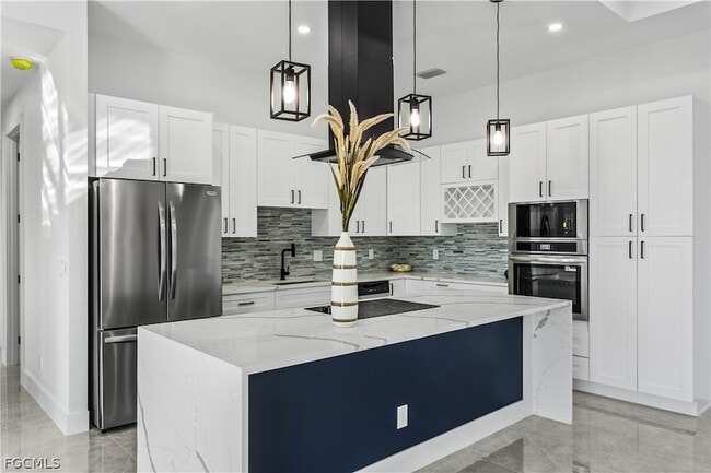 Building Photo - 3318 NE 13th Pl