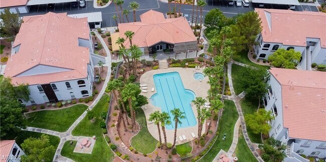 Building Photo - 700 Carnegie St