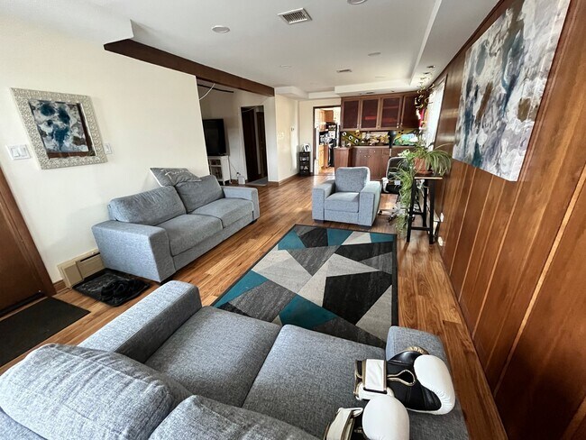 Building Photo - 3707 N Nora Ave