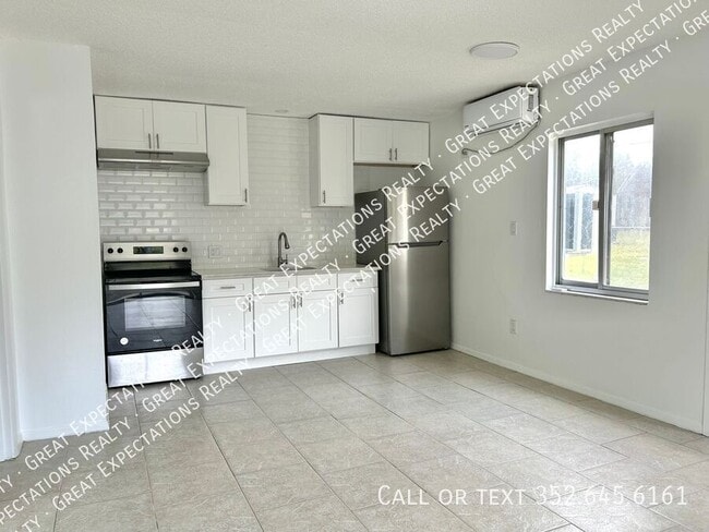 Building Photo - 5844 SE Drew Rd