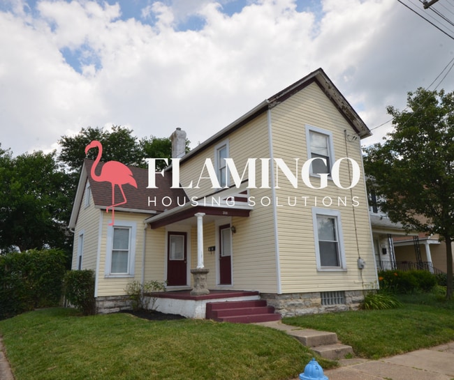 Primary Photo - 3101 E 5th St