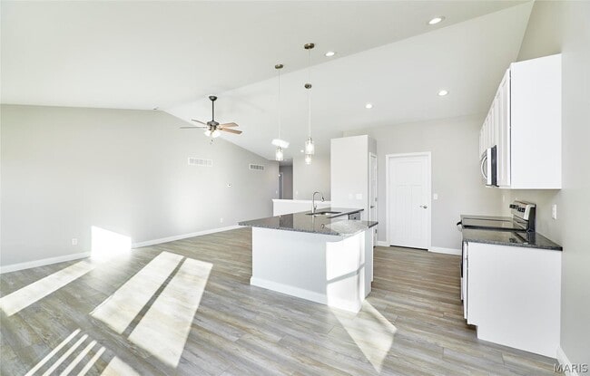 Building Photo - 5542 Autumn Trace Pkwy