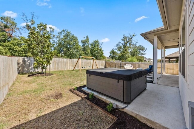 Building Photo - 313 Somerville St