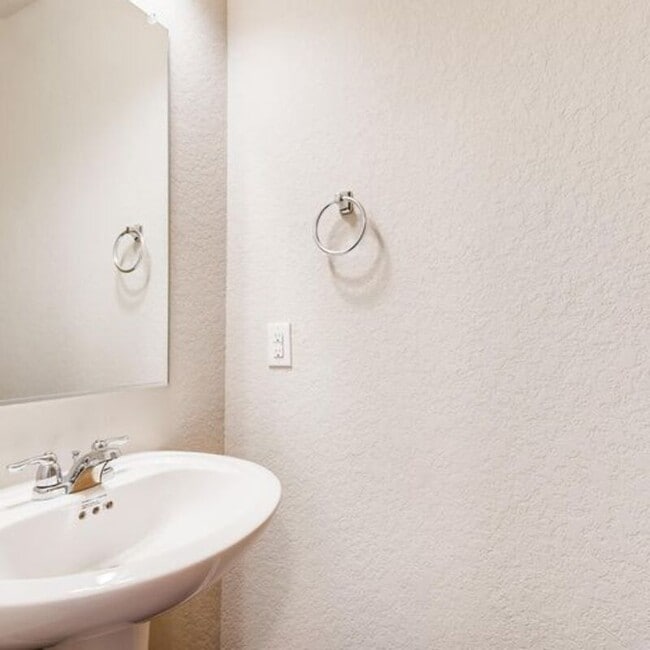 Building Photo - 8931 Lamus Wheel