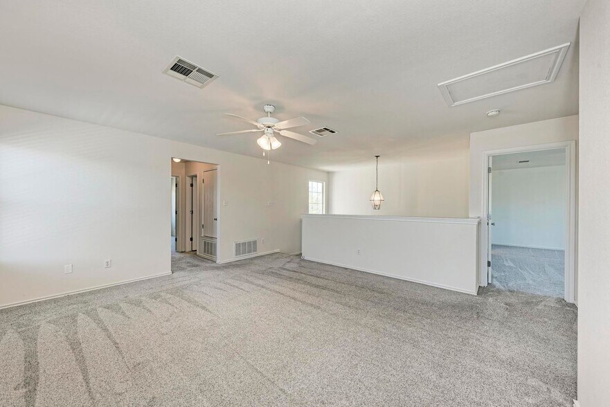 Building Photo - 12740 Bella Pkwy