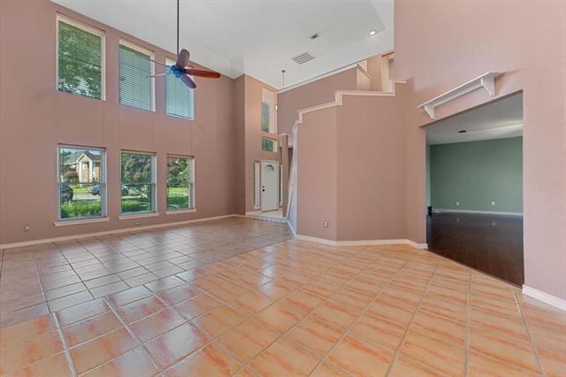 Building Photo - 6752 MacIntosh Dr