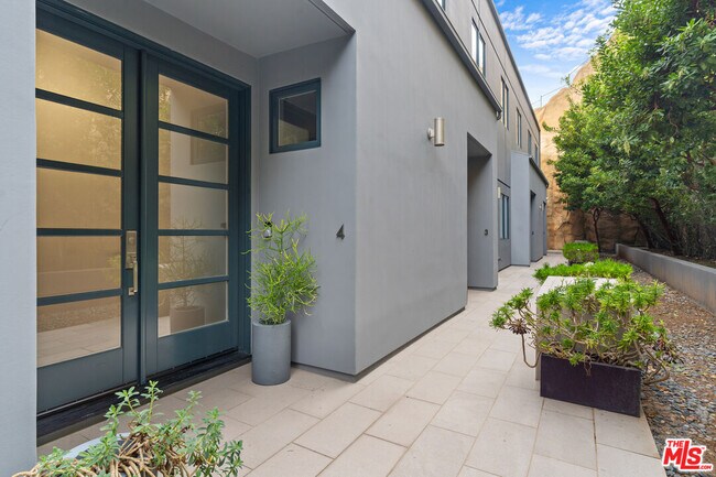 Building Photo - 22065 Pacific Coast Hwy