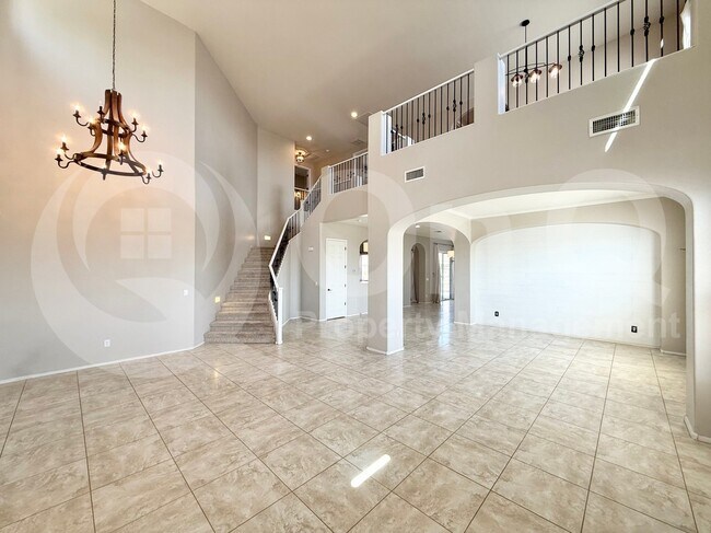 Building Photo - 12908 W Sierra Vista Dr