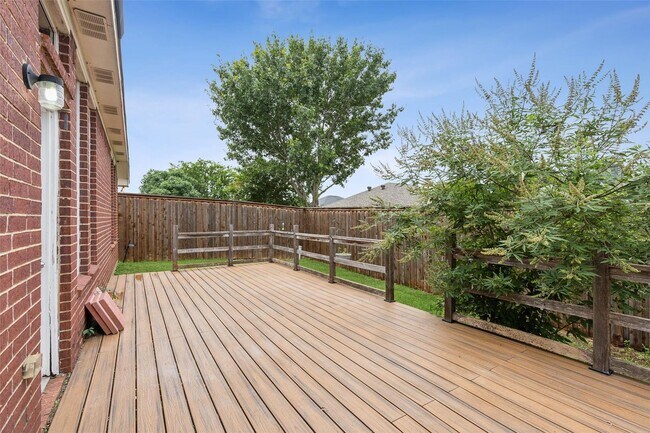 Building Photo - 7261 Decoy Ln