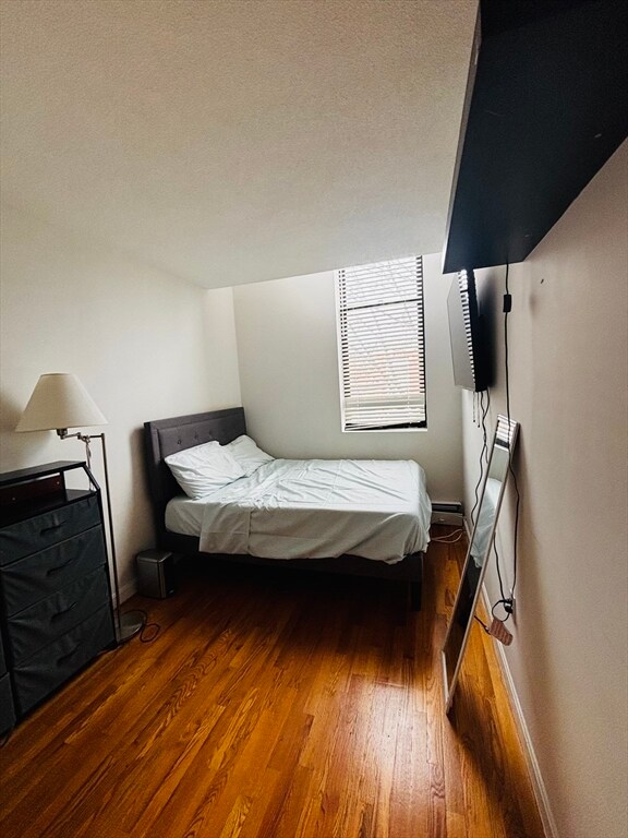 Building Photo - 60 Gibson St