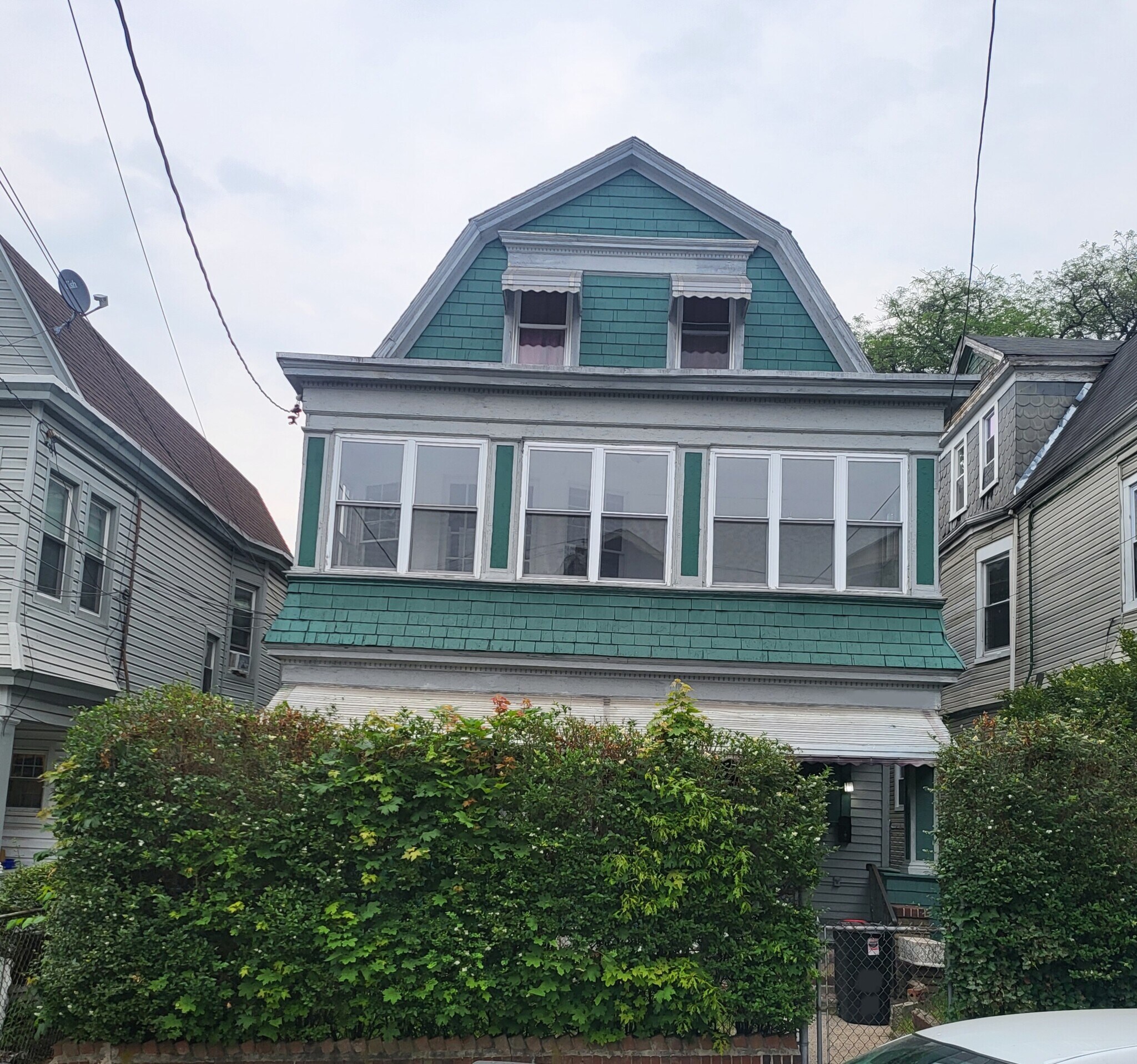 Building Photo - 8 Farley Ave