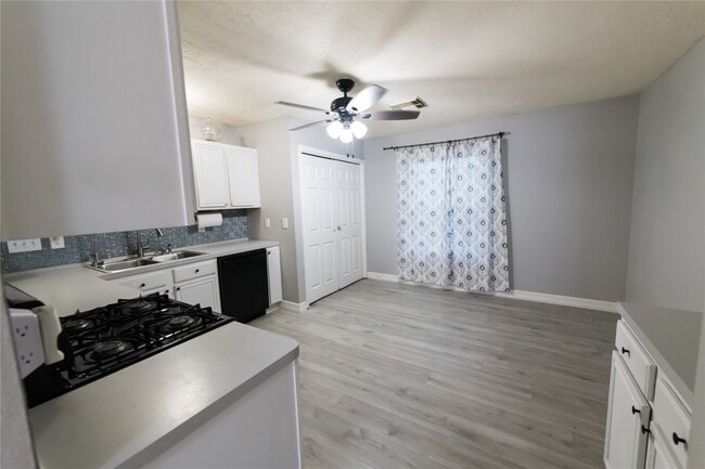 Building Photo - 18306 Campbellford Dr