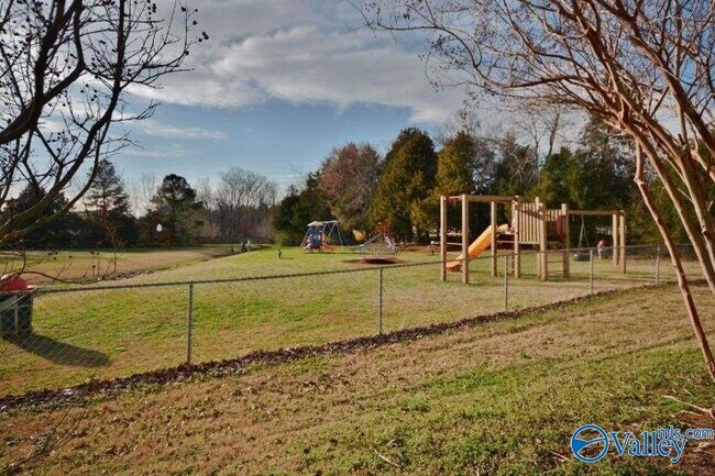 Building Photo - 140 Teal Park Ln