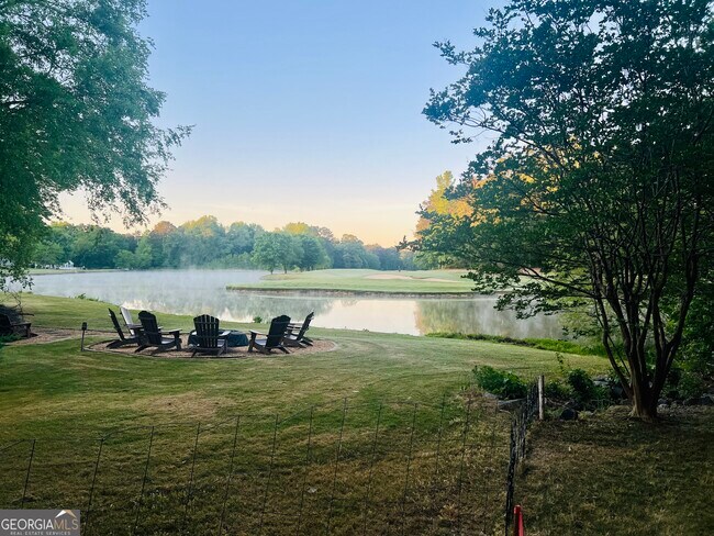 Building Photo - 1018 Pleasance Grove