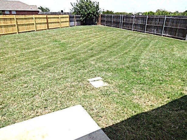 Building Photo - 200 Rock Prairie Ln