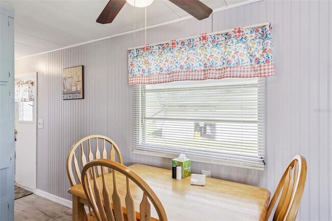 Building Photo - 77 Wildwood Ln