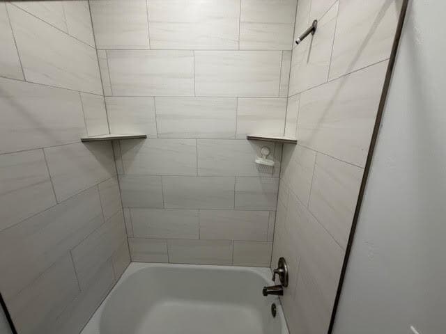 Building Photo - 829 S McClelland St