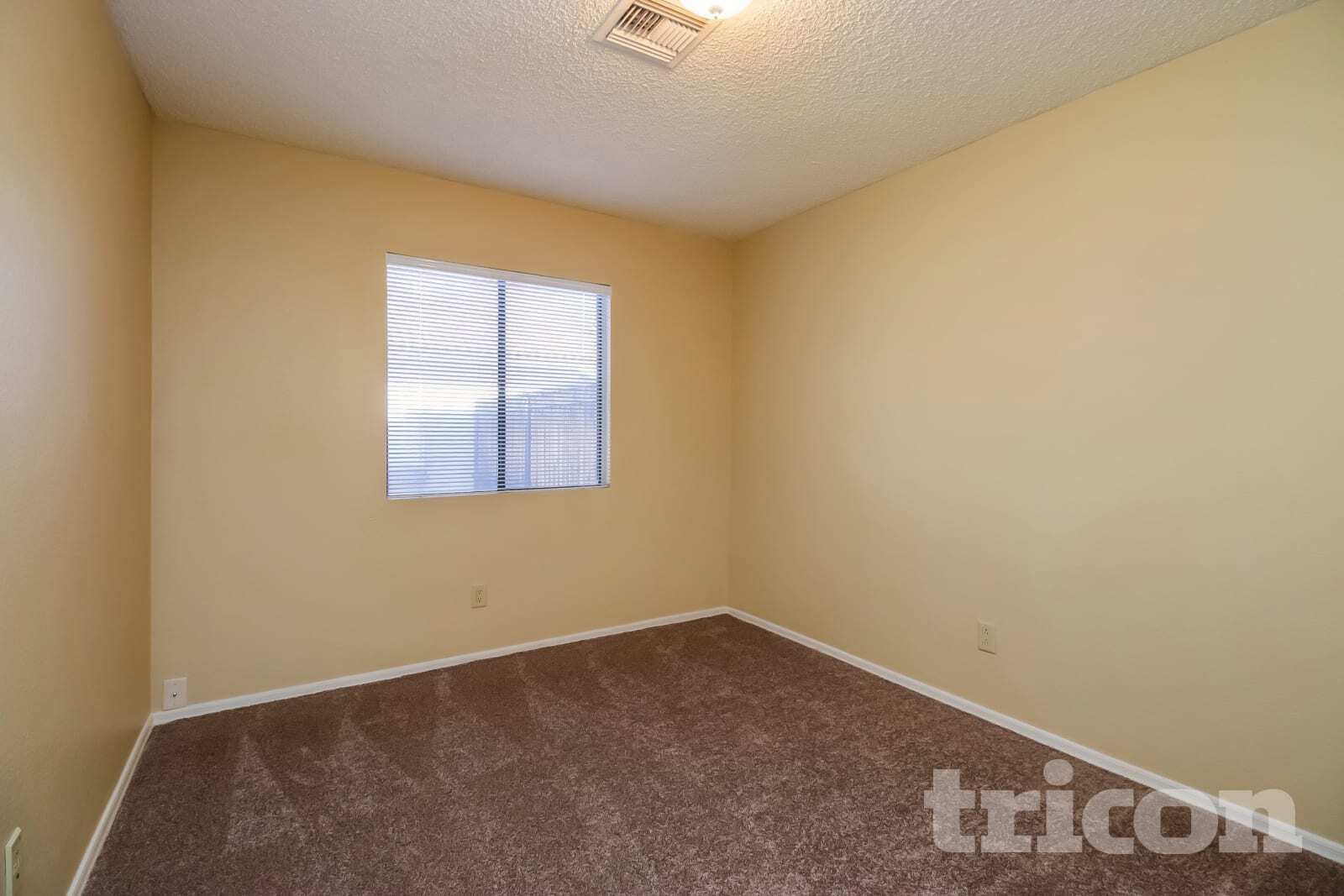 Building Photo - 7743 W Dreyfus Dr