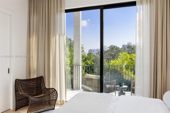 Building Photo - 92 SW 28th Rd