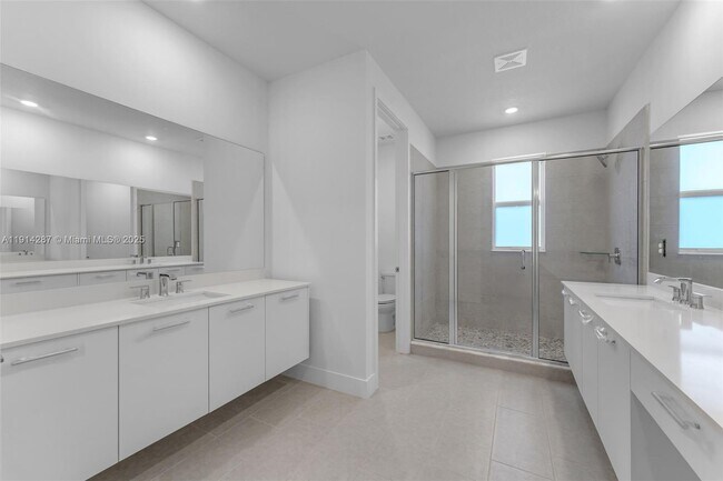 Building Photo - 4336 SW 122nd Terrace