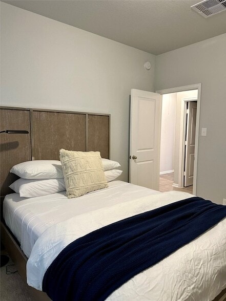 Building Photo - 15307 Davan Springs Dr