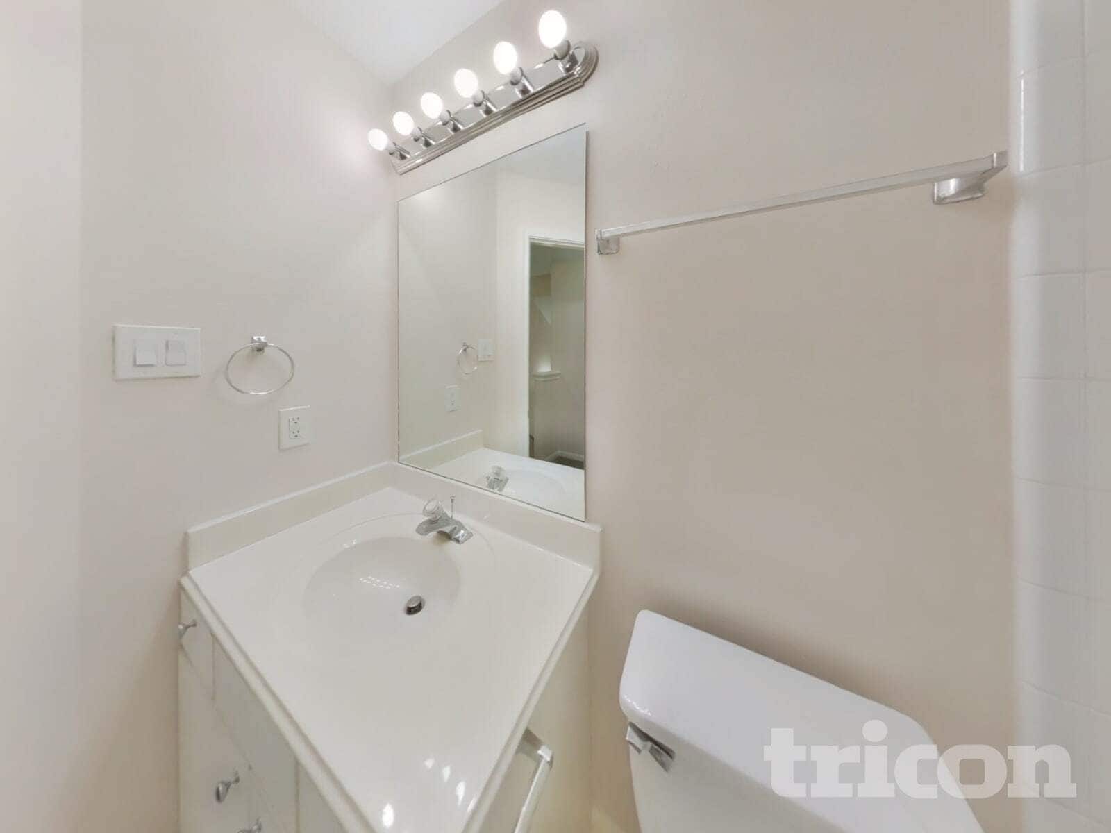 Building Photo - 2906 Crescent Bend Rd