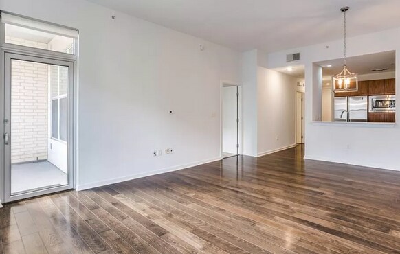 Building Photo - 2323 N Houston-180.2