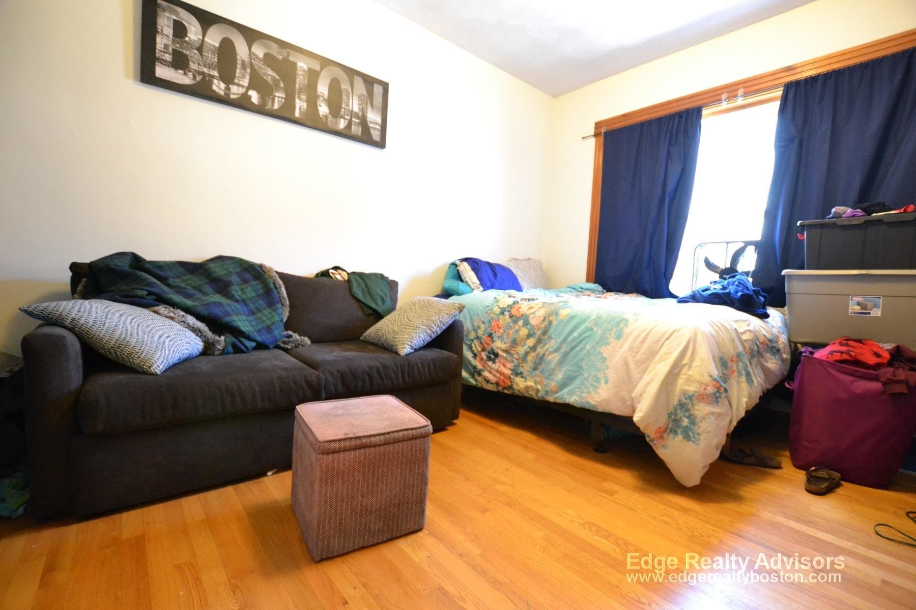 Building Photo - 53 Brackett St