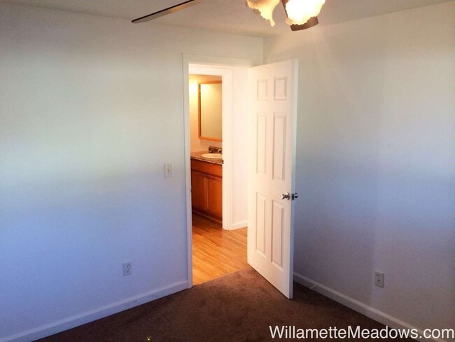 Building Photo - Magnificent 3 Bedrooms, 2 Bathrooms House ...