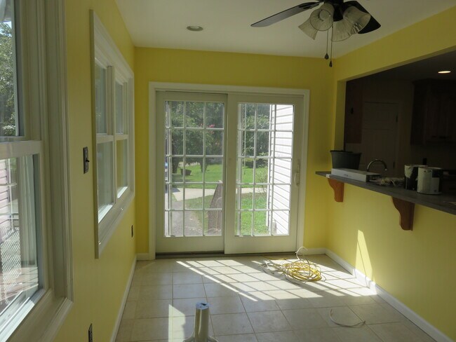 Building Photo - 5501 Pleasant Ridge Dr