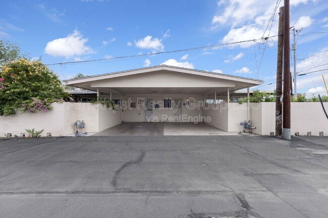 Building Photo - 10547 W Coggins Dr