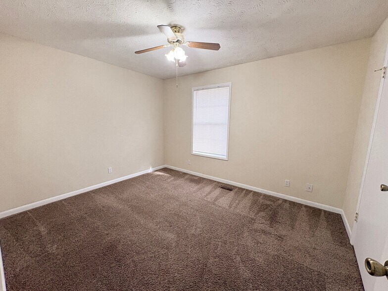 Building Photo - 1849 Stargazer Dr