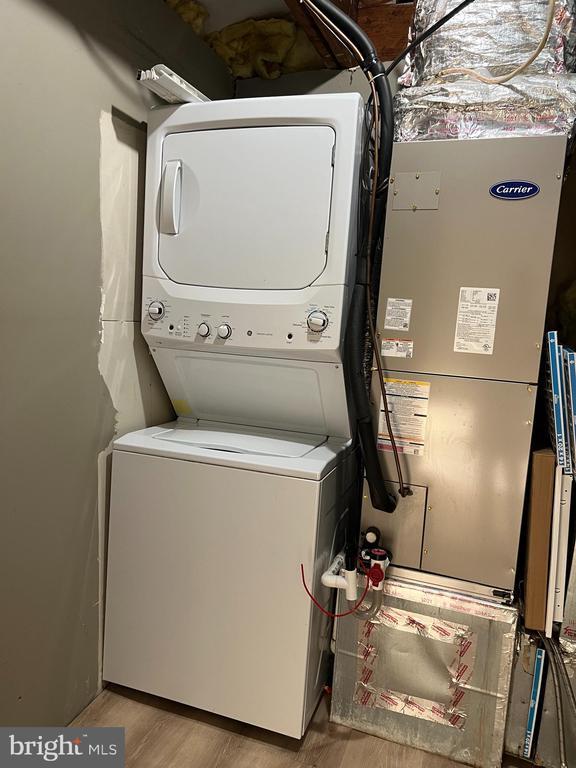 Building Photo - 7925 Ashboro Dr