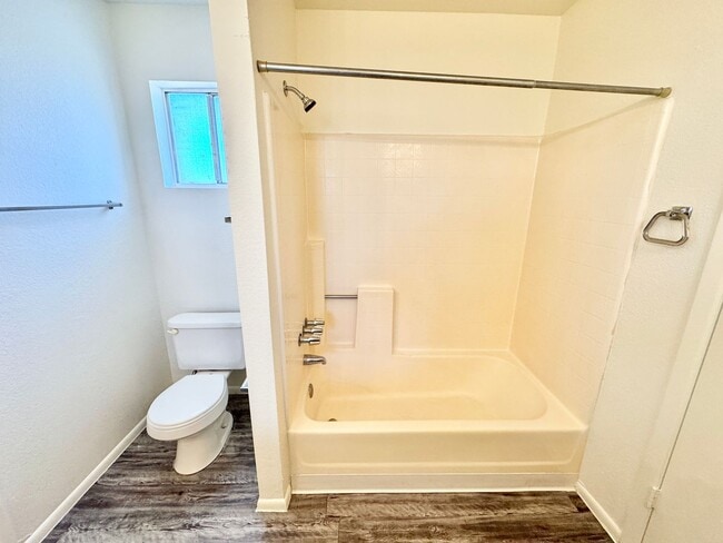 Building Photo - Two Story 3 Bedroom/2.5 Bath Home. Clean & Ready for Immediate Move-in!