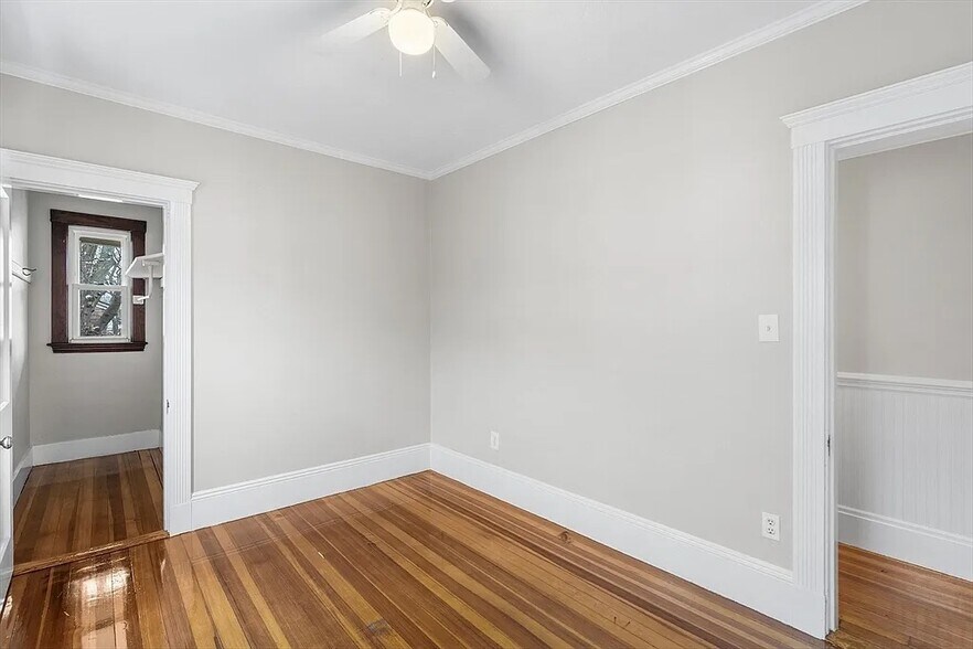 Building Photo - 95 Auckland St