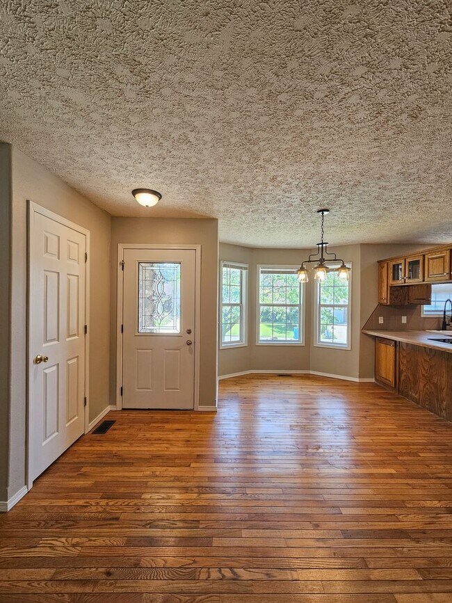 Building Photo - 1257 W Bridgewood Pl