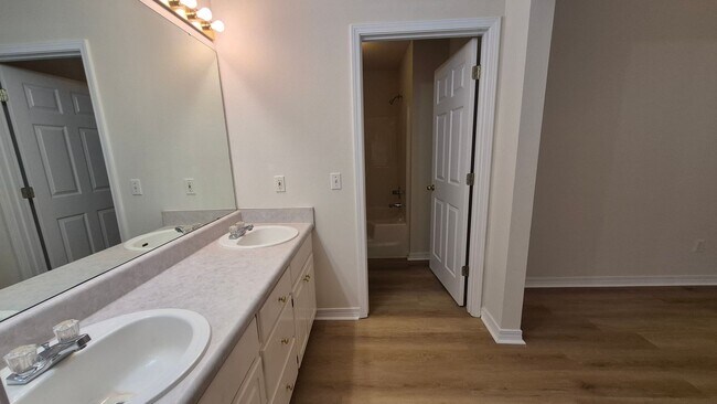 Building Photo - 7361 Chimney Pines Dr